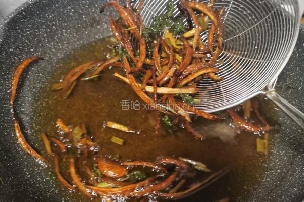 韭菜鸡蛋包子的做法图解5