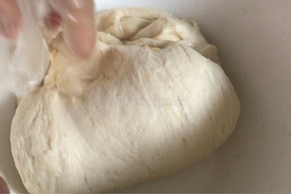 莲蓉肉松蛋黄酥的做法图解8