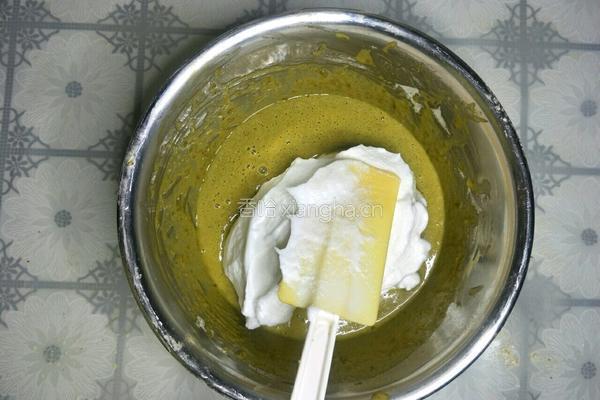 抹茶口味蛋糕卷的做法图解7