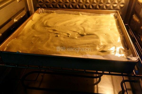 抹茶口味蛋糕卷的做法图解11