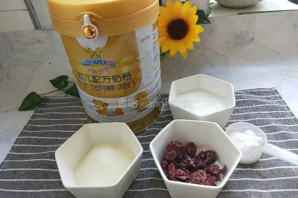 蔓越莓奶糕的做法图解1
