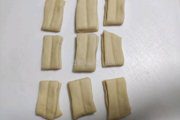 奶香小油条的做法图解7