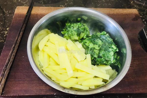 小白菜炖土豆的做法图解3