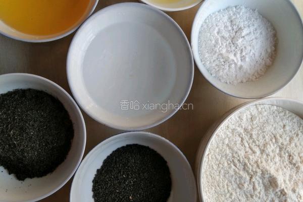 黑芝麻酥饼的做法图解1
