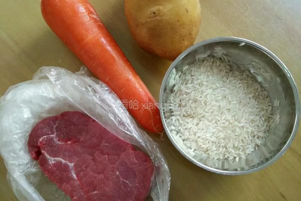胡萝卜土豆牛肉饭的做法图解1