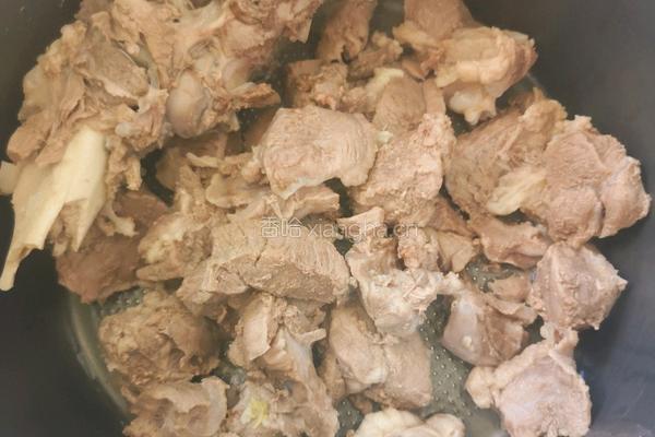 新疆羊肉抓饭的做法图解3