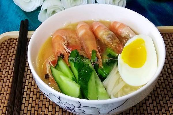 鲜虾鸡蛋面的做法图解7