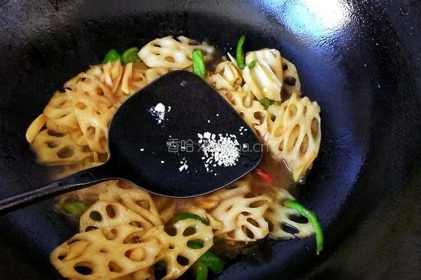 炒藕片的做法图解7