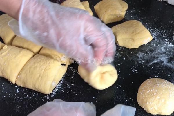 南瓜椰蓉包的做法图解14