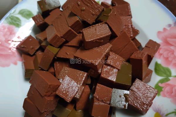 虾滑炒鸭血的做法图解3