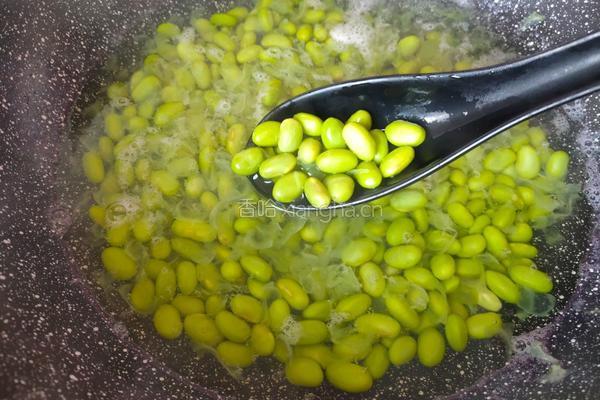 茭白毛豆炒肉丝的做法图解4