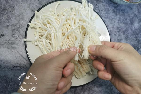 金针菇黄花菜汤的做法图解4