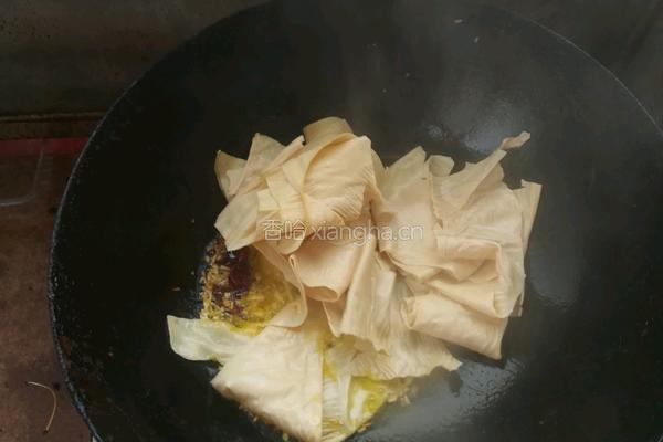小白菜炒豆筋的做法图解3
