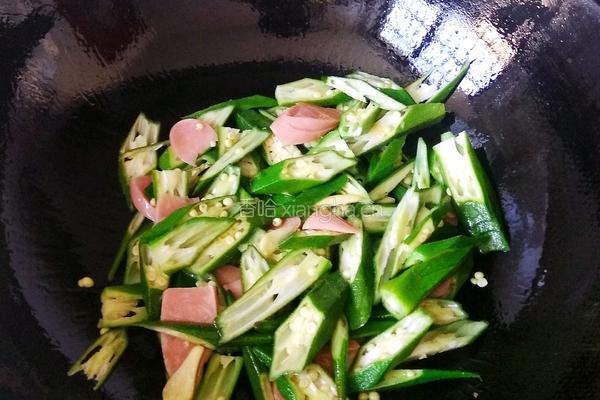 秋葵火腿炒蛋的做法图解6