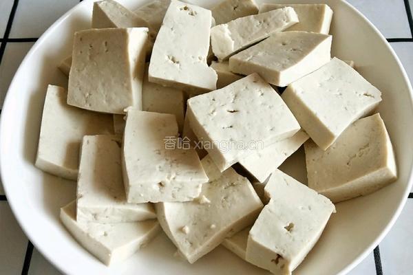 冬瓜豆腐汤的做法图解2