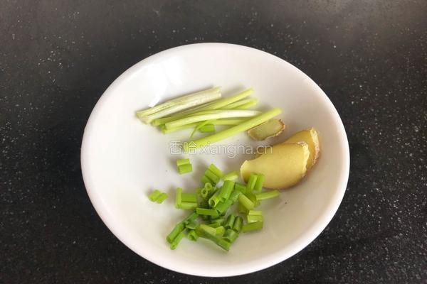 青菜鱼片汤的做法图解4