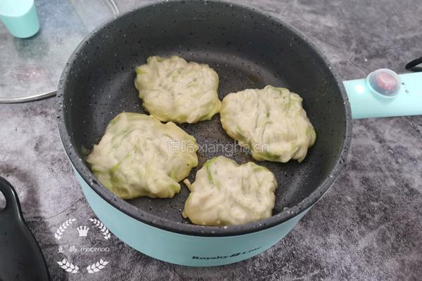 西葫芦软饼的做法图解15
