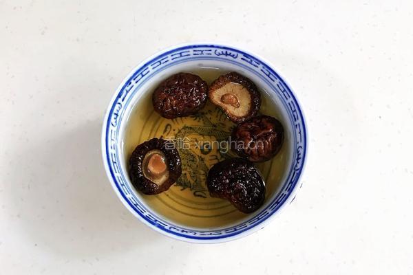 黄焖鸡的做法图解2