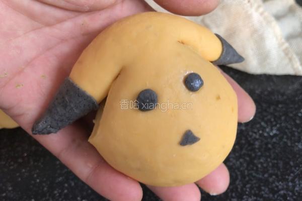 皮卡丘的做法图解9