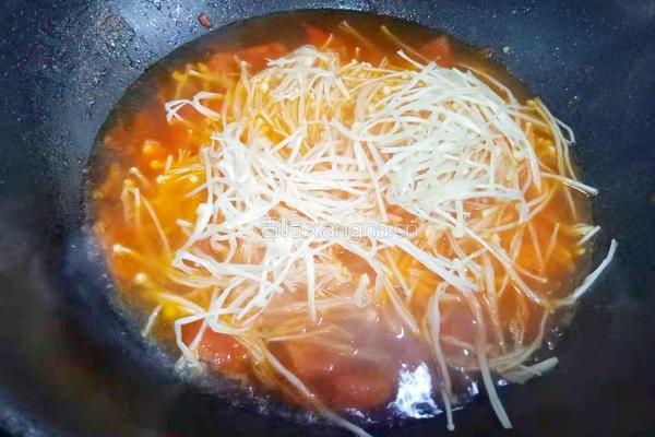 番茄菌菇豆腐汤的做法图解9