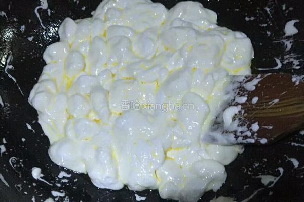 抹茶蔓越莓雪花酥的做法图解3