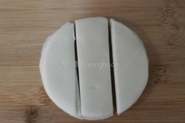 饺子皮版油泼面的做法图解2
