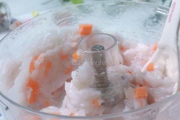 宝宝辅食 鲜嫩鱿鱼丸的做法图解5