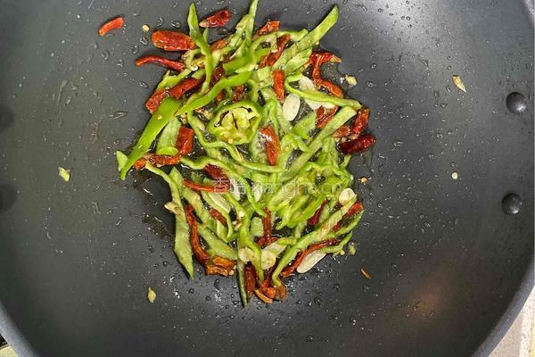 酸辣土豆丝的做法图解3