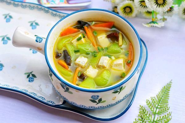 丝瓜豆腐木耳汤的做法图解11