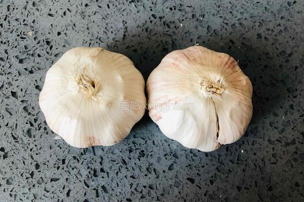 金针菇这样做,比肉还好吃,零失败的蒜蓉金针菇的做法图解1