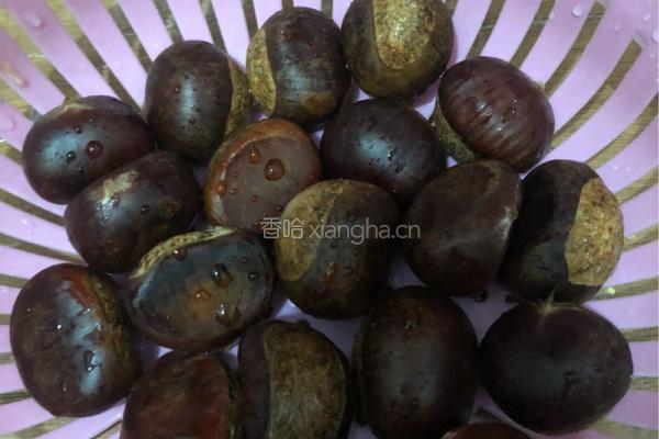 糖炒栗子，电饭锅版的做法图解1