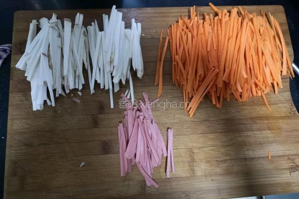 炒三丝的做法图解1