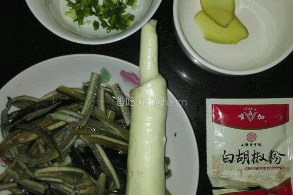 响油鳝丝的做法图解1