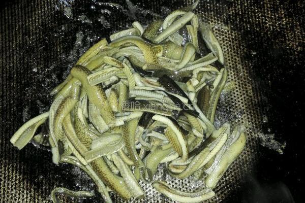 响油鳝丝的做法图解4
