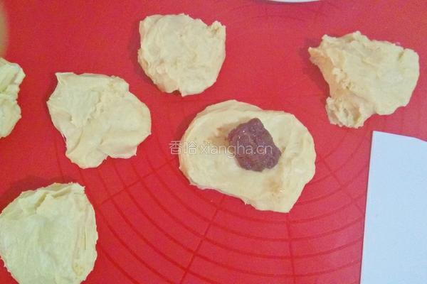 豆沙面包的做法图解6