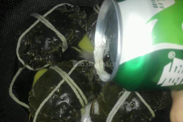啤酒大闸蟹的做法图解2