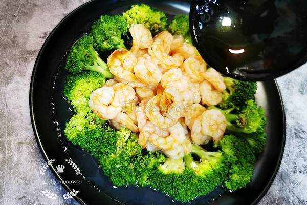 西兰花蒸虾仁的做法图解7