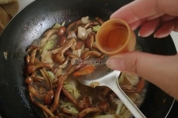 油蘑溜白菜的做法图解11
