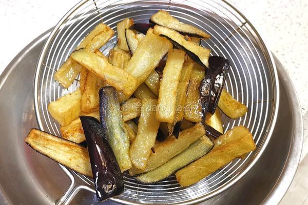 肉末香菇烧茄子的做法图解7