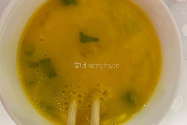 香肠炒鸡蛋的做法图解3