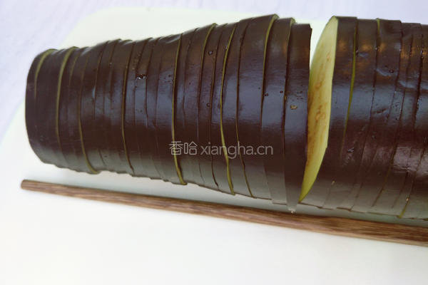 鲜香开胃的鱼香茄盒的做法图解2