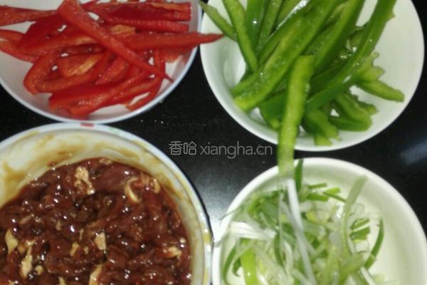耗油青椒牛肉丝的做法图解3