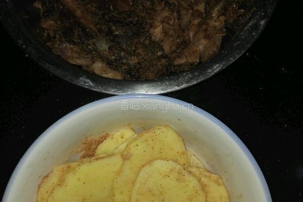 粉蒸肉的做法图解2