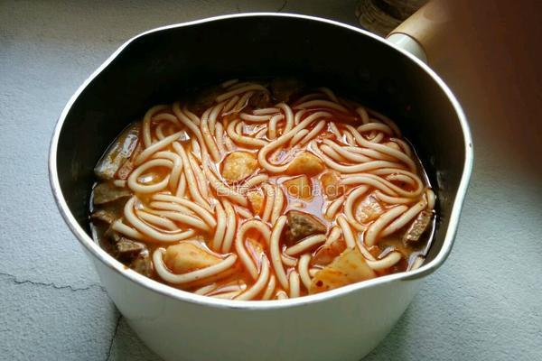 香辣牛肉丸子QQ面的做法图解9