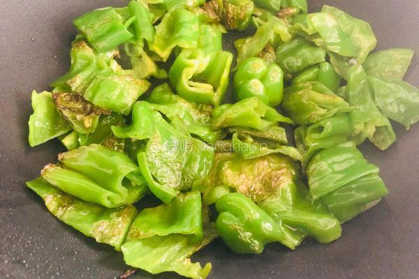 史上最好吃的虎皮青椒，超下饭，专治没胃口的做法图解6