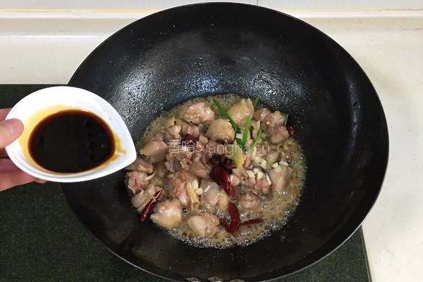 香菇炖鸡的做法图解8