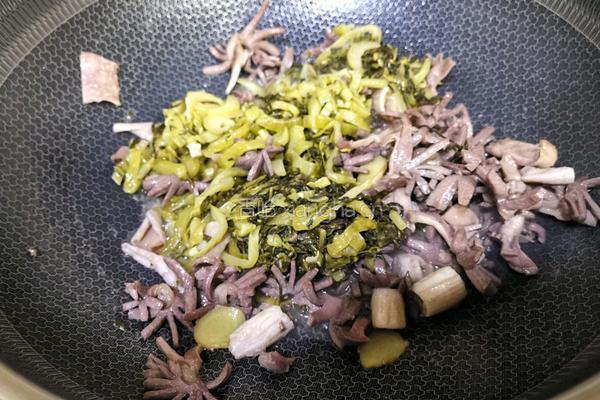 酸菜炒鸭胗的做法图解11