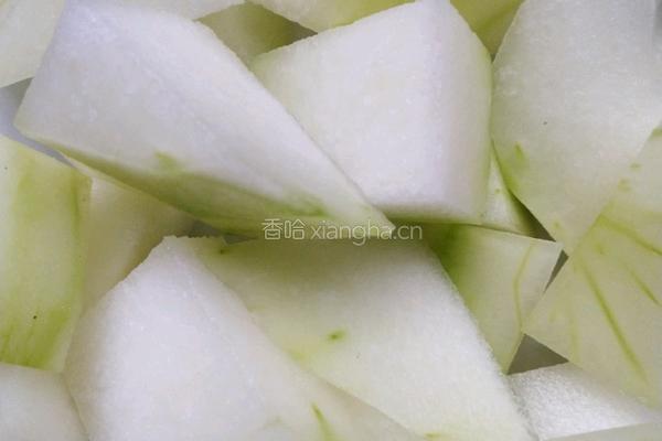 大骨冬瓜黄豆汤的做法图解3