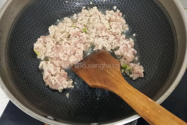 茄子肉糜焖面的做法图解4