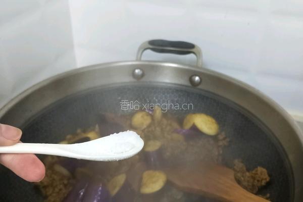 茄子肉糜焖面的做法图解7
